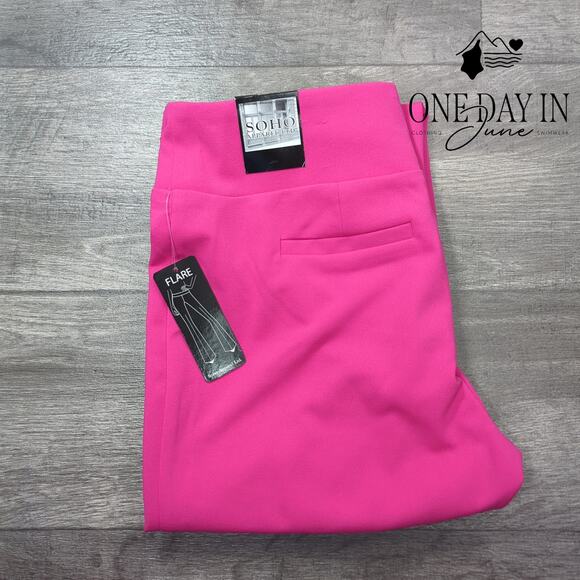 Soho Apparel Ltd Flare Leg Pants Size L - Picture 6 of 6